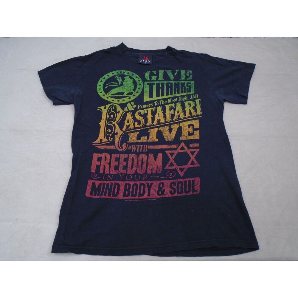 Vintage 2000’s Bob Marley Rasta Live Lion T-Shirt Size S Reggae Music Zion Y2K